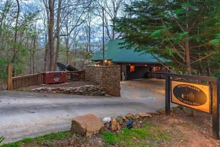 197 Smith Hill RD, Blue Ridge, GA 30513