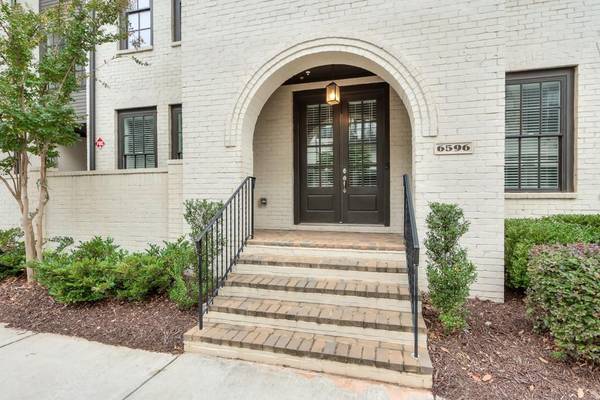 6596 Aria Village DR, Sandy Springs, GA 30328