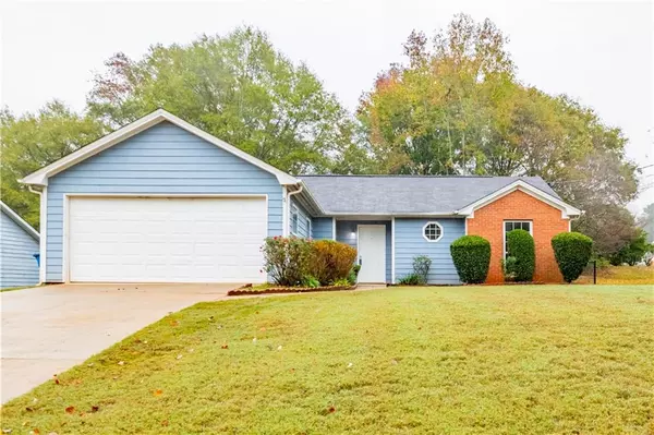 1121 Whisper Wind DR, Mcdonough, GA 30253