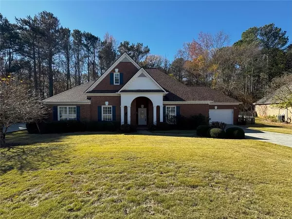 Alpharetta, GA 30005,925 Whitetail CT