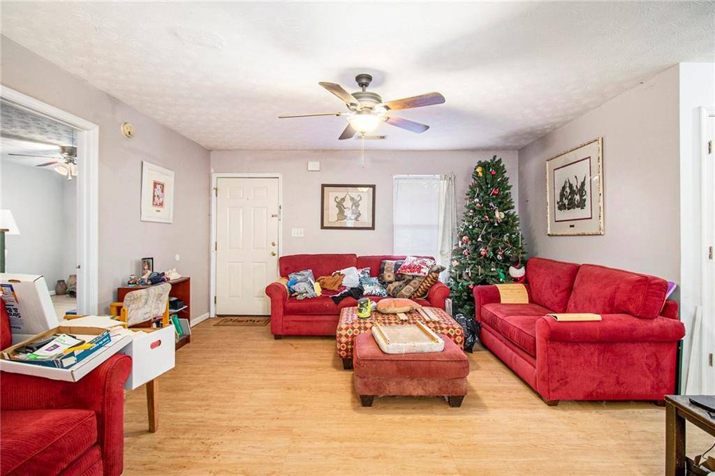 Griffin, GA 30223,135 Henry Burch DR
