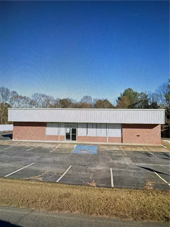 150 N HAMMOND DR, Monroe, GA 30655