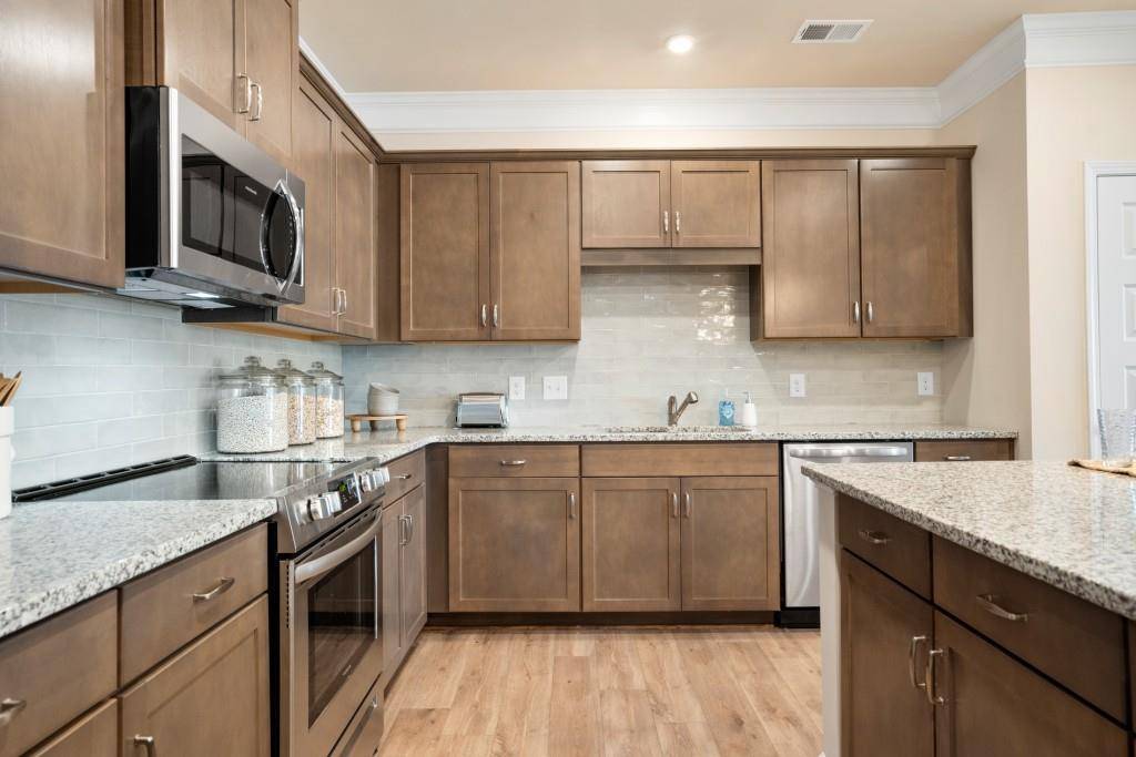 Sugar Hill, GA 30518,1172 Chastain DR #11