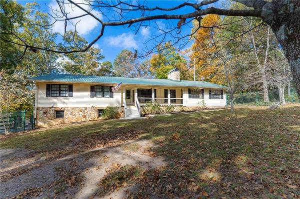 166 High Knoll RD, Jasper, GA 30143