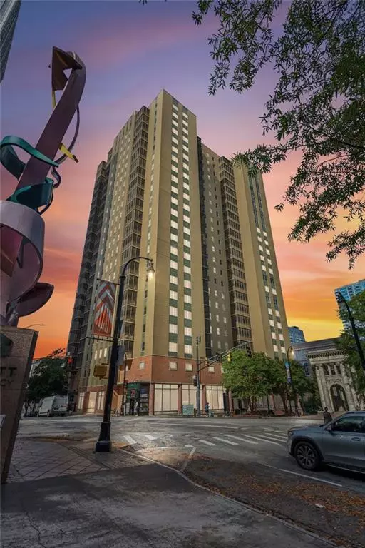 Atlanta, GA 30308,300 Peachtree ST NE #6C