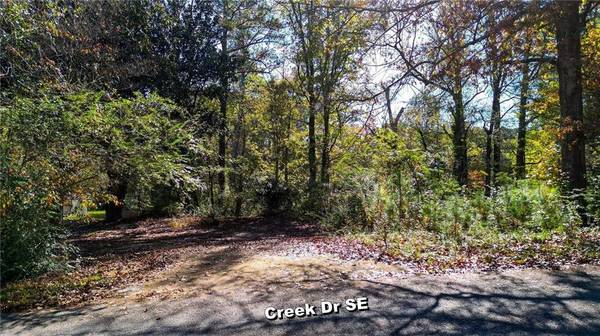 38 Creek DR SE, Cartersville, GA 30121