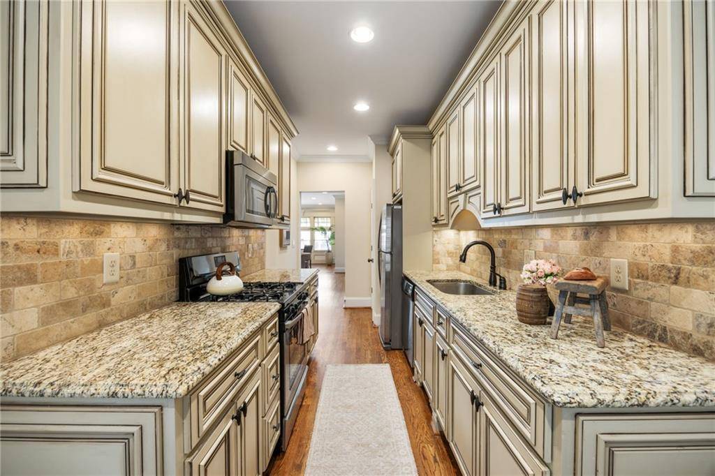 Atlanta, GA 30306,653 N Highland AVE NE #1