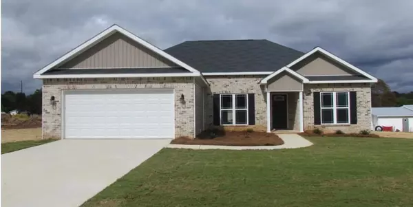 203 Gibson CIR, Kathleen, GA 31047