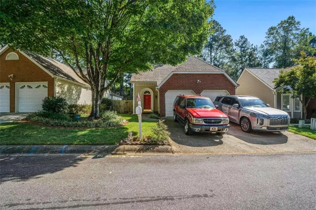 Alpharetta, GA 30009,273 Dennis DR