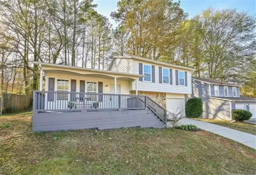 5656 La Fleur TRL, Lithonia, GA 30038