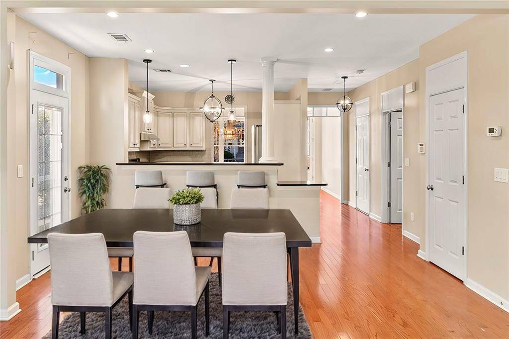 Canton, GA 30114,116 Market LN