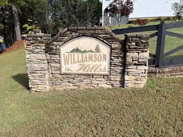 Winder, GA 30680,169 Williamsburg WAY