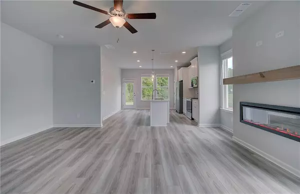 Fairburn, GA 30213,16 Camellia DR