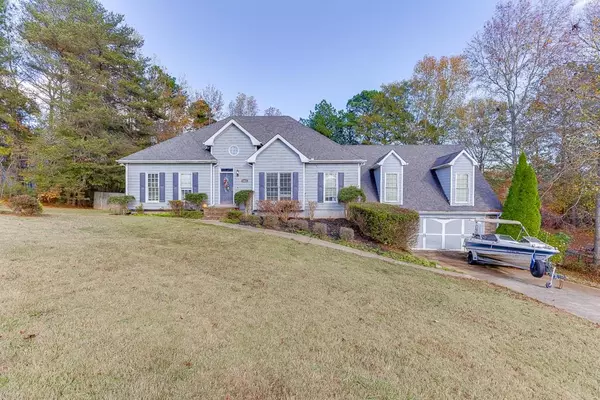 6405 Germantown DR, Flowery Branch, GA 30542