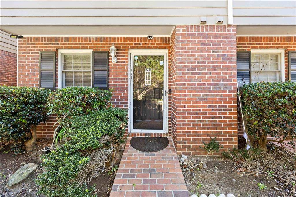 2240 Kings Gate CIR #Apt D,  Snellville,  GA 30078