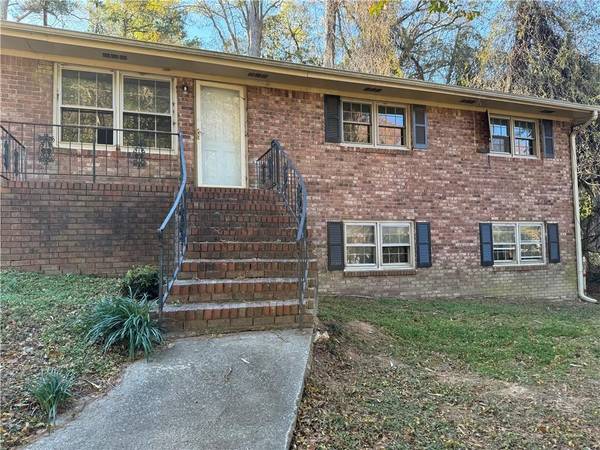 3340 Brenda LN, Lithia Springs, GA 30122