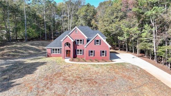 912 Westwood LN, Winder, GA 30680