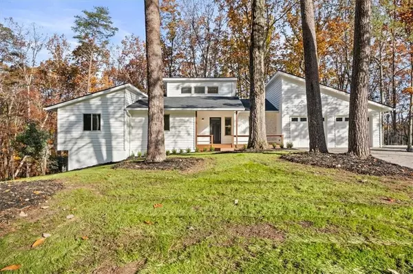 1930 Honeysuckle DR, Cumming, GA 30040