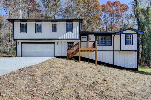 5847 Navarre CT, Stone Mountain, GA 30087