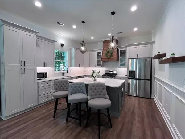 2977 Brett Circle NW, Marietta, GA 30101