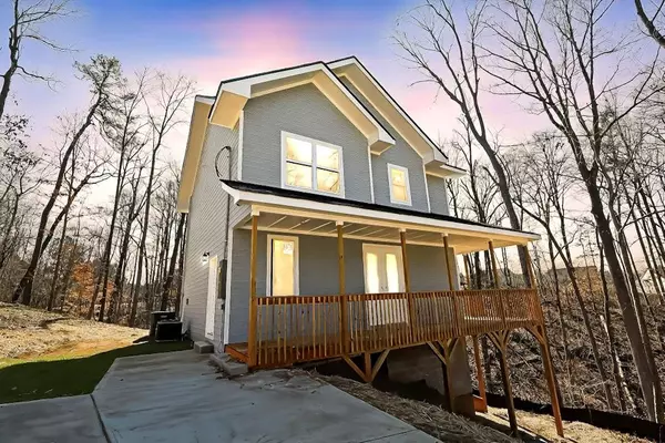 727 Copper Trace WAY, Woodstock, GA 30189