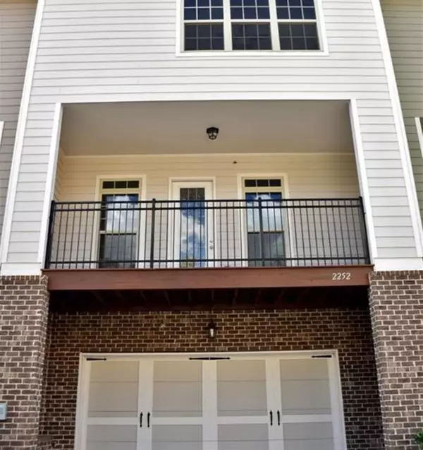 Alpharetta, GA 30009,2252 Tenor LN