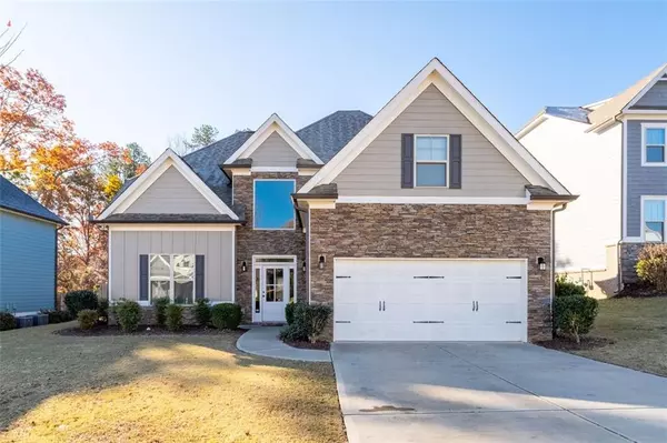 34 Lakewood CT SE, Cartersville, GA 30120