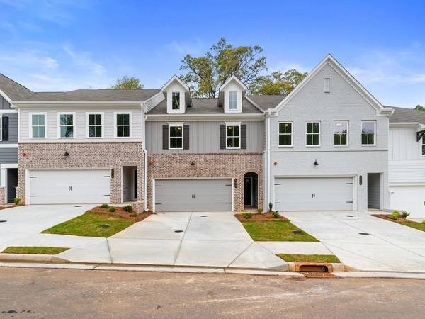 689 Sunstone LN, Lawrenceville, GA 30043