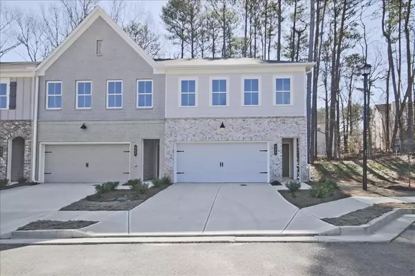 685 Sunstone LN, Lawrenceville, GA 30043