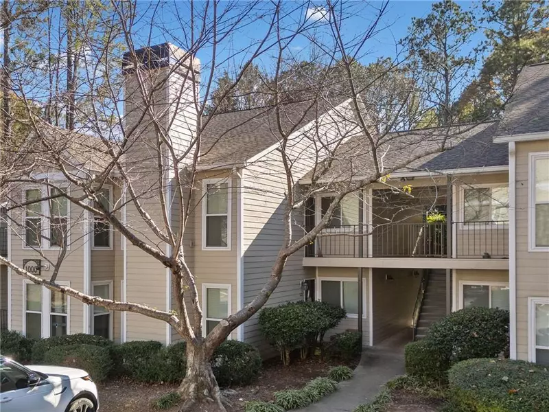 1005 Lake Pointe CIR, Roswell, GA 30075