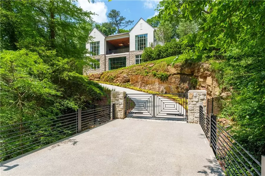 365 Valley RD NW, Atlanta, GA 30327