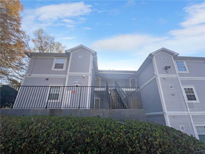 4279 Orchard GRV, Stone Mountain, GA 30083
