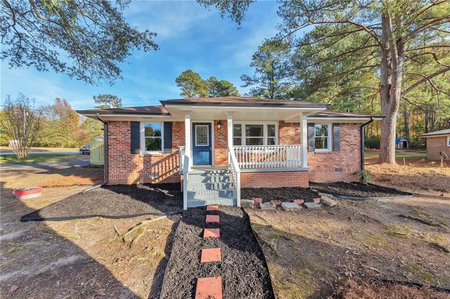 1729 Creveis RD, Austell, GA 30168