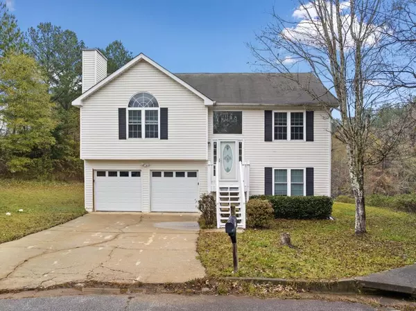 771 Edenberry LN, Lithonia, GA 30058