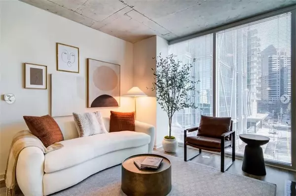 Atlanta, GA 30309,1080 W Peachtree ST NW #207