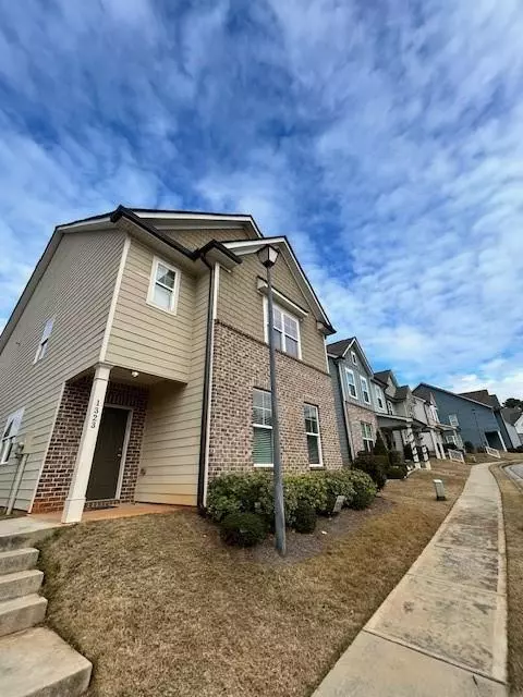 Atlanta, GA 30344,1323 Rosemary LN