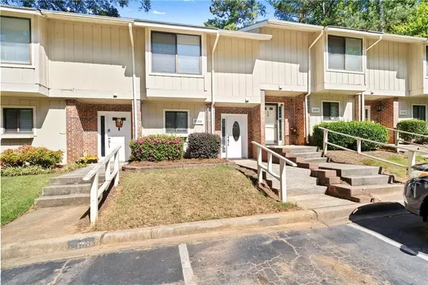 Marietta, GA 30067,2184 Surrey CT SE