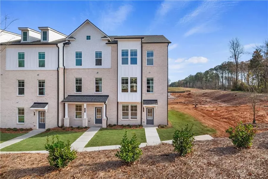 25 Daybreak LN, Newnan, GA 30265