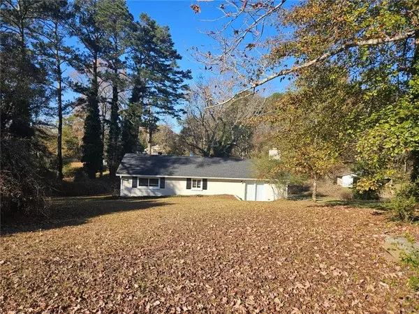 90 Skyline DR, Hampton, GA 30228