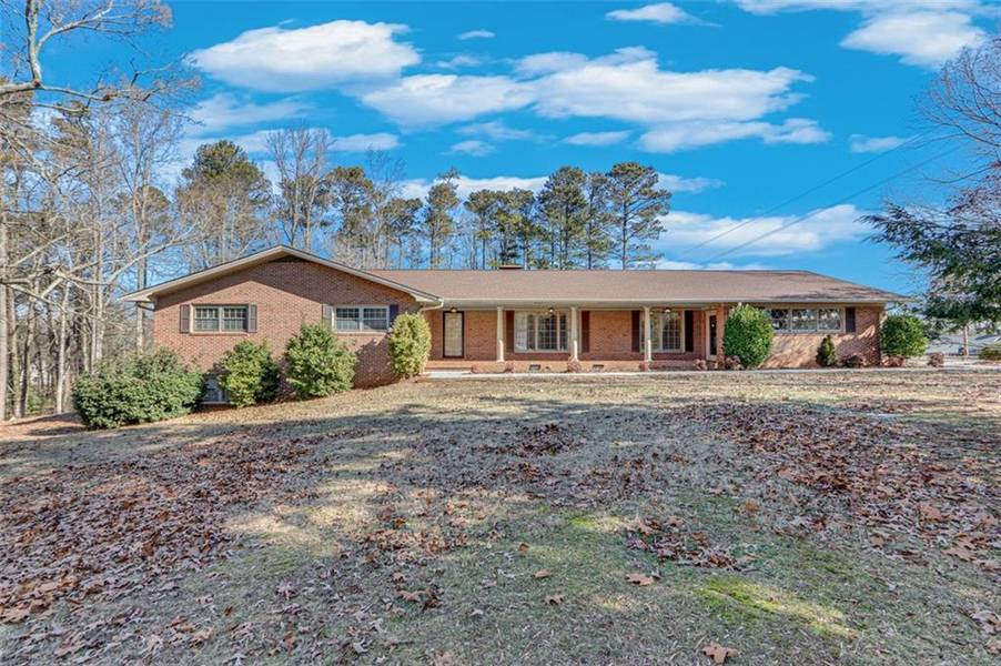 4118 Mountain View RD, Oakwood, GA 30566