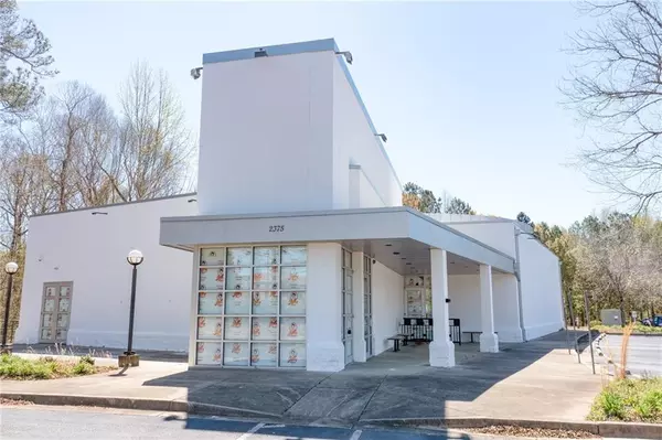 Alpharetta, GA 30022,2375 Mansell RD