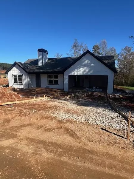 79 Webb RD, Martin, GA 30557