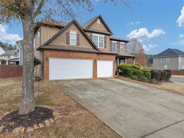 Woodstock, GA 30188,300 Meadowwood CIR