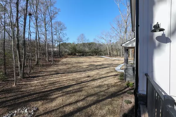 Toccoa, GA 30577,221 Dragonfly Cove