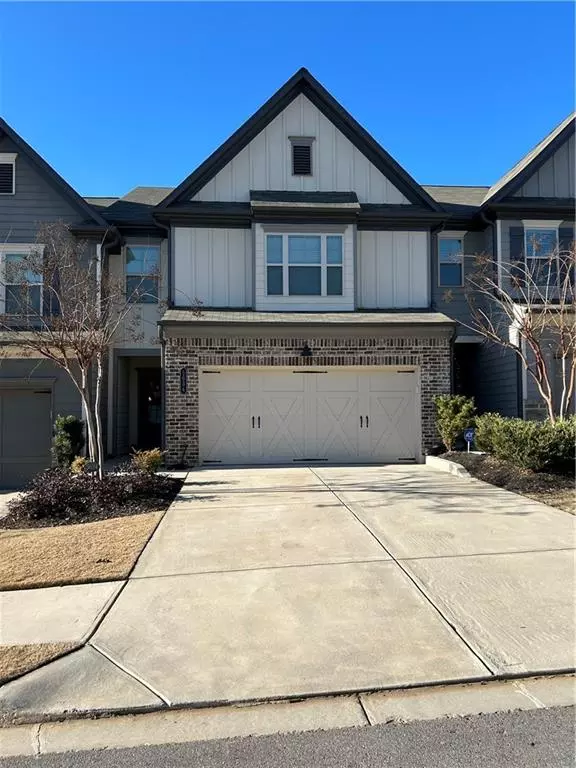 5634 Parkview LN, Flowery Branch, GA 30542