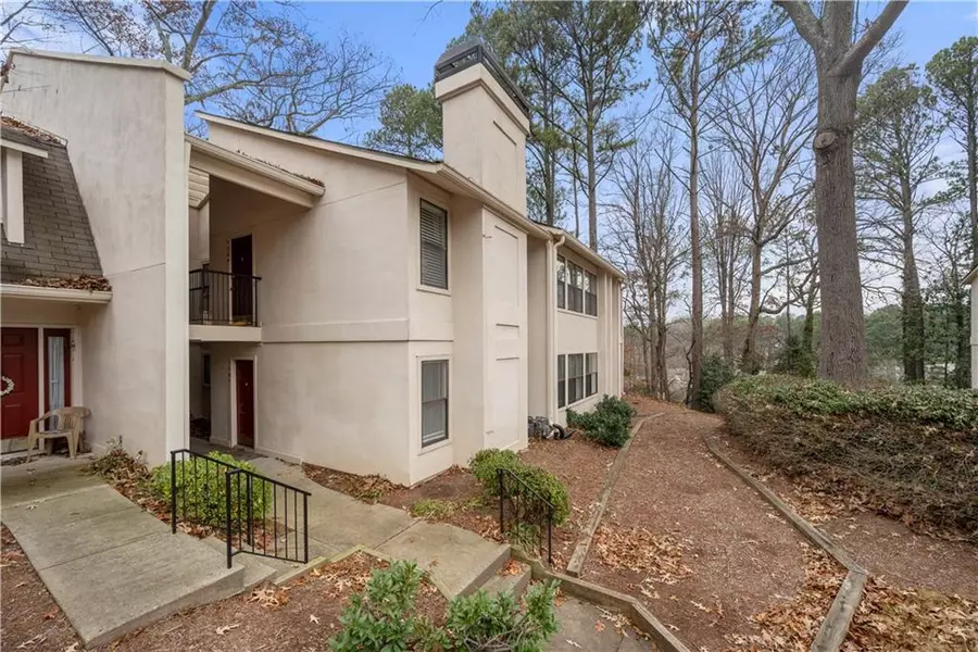 1107 Old Hammond Chase, Sandy Springs, GA 30350