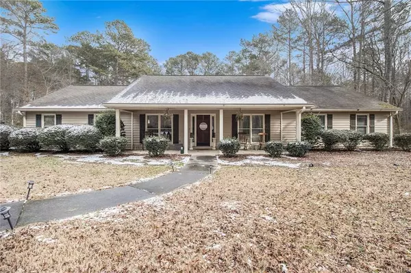 304 Winding Stream TRL, Hampton, GA 30228