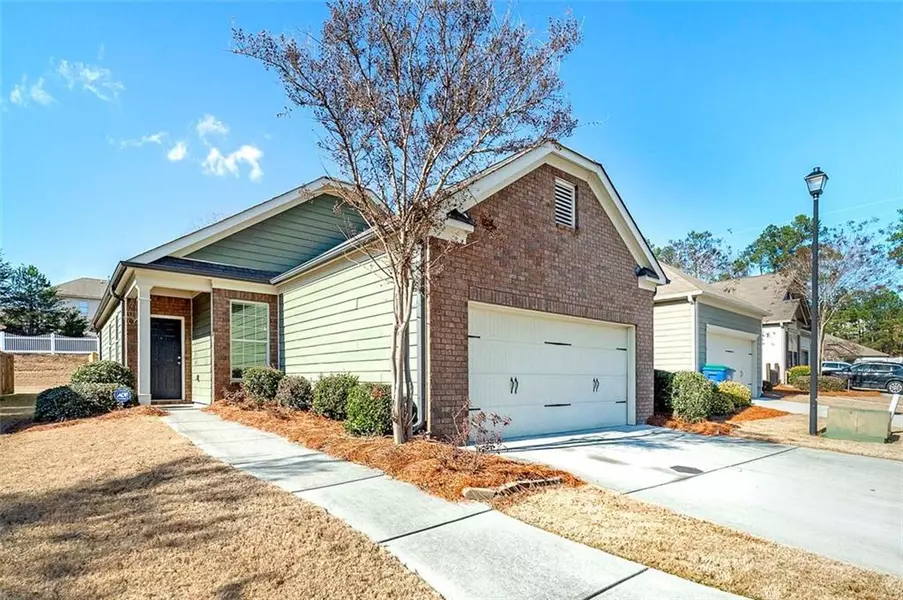 7814 Bluefin TRL, Union City, GA 30291