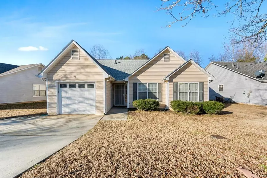 942 Maple Leaf RDG, Jonesboro, GA 30238