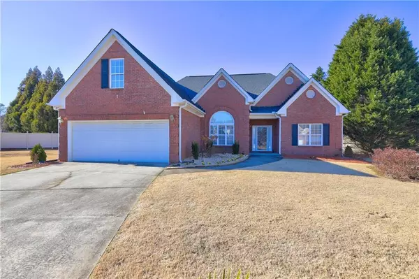 216 Chad LN, Loganville, GA 30052